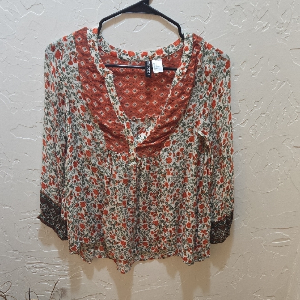 3/$10 H&M Floral Blouse - Red, White, and Black